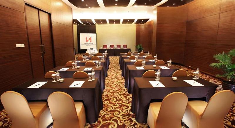 Swiss-Belinn פאנגקלאן בון מראה חיצוני תמונה